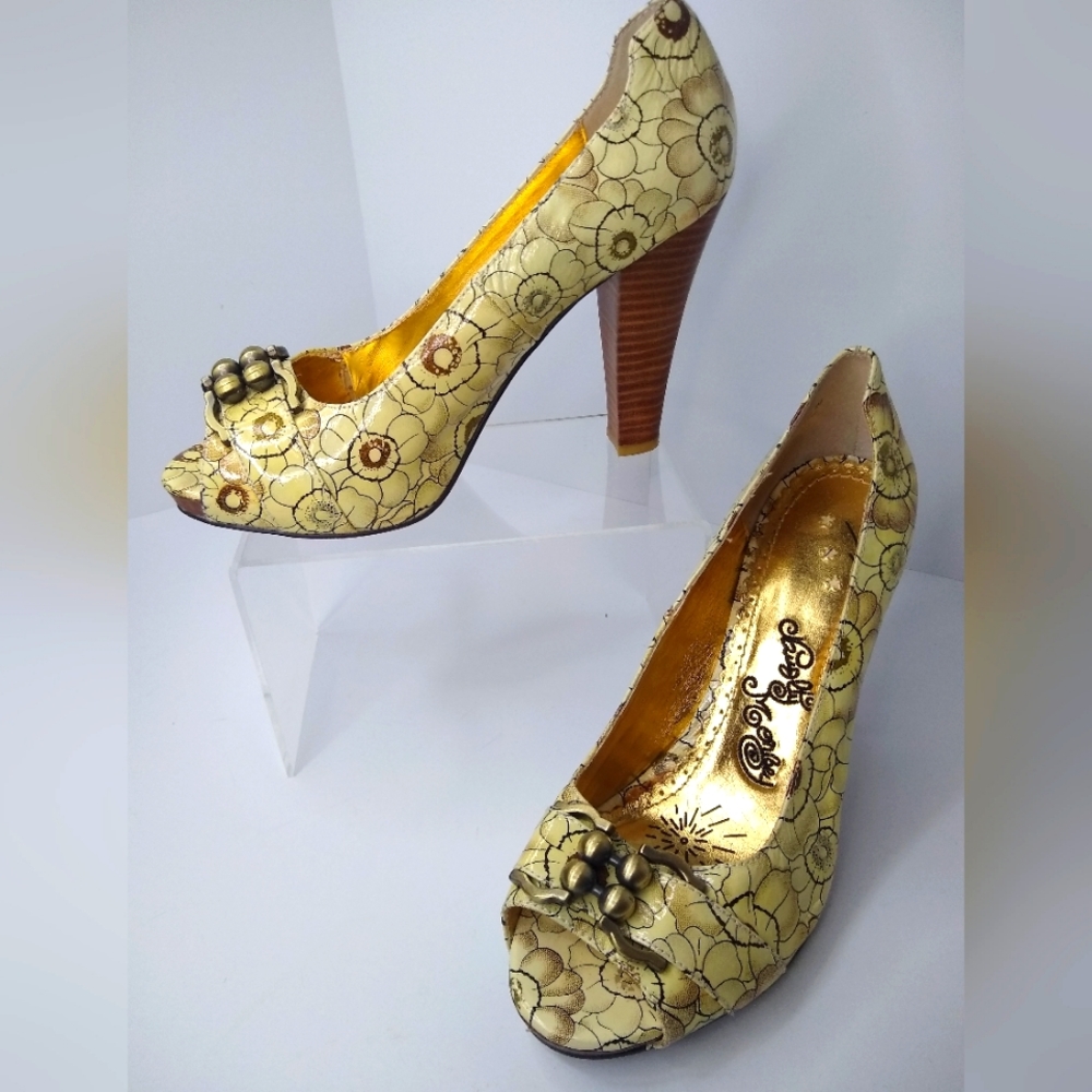 Naughty Monkey Pastel Yellow Floral Leather Block Heel Peep Toe Pumps Buckle 9.5